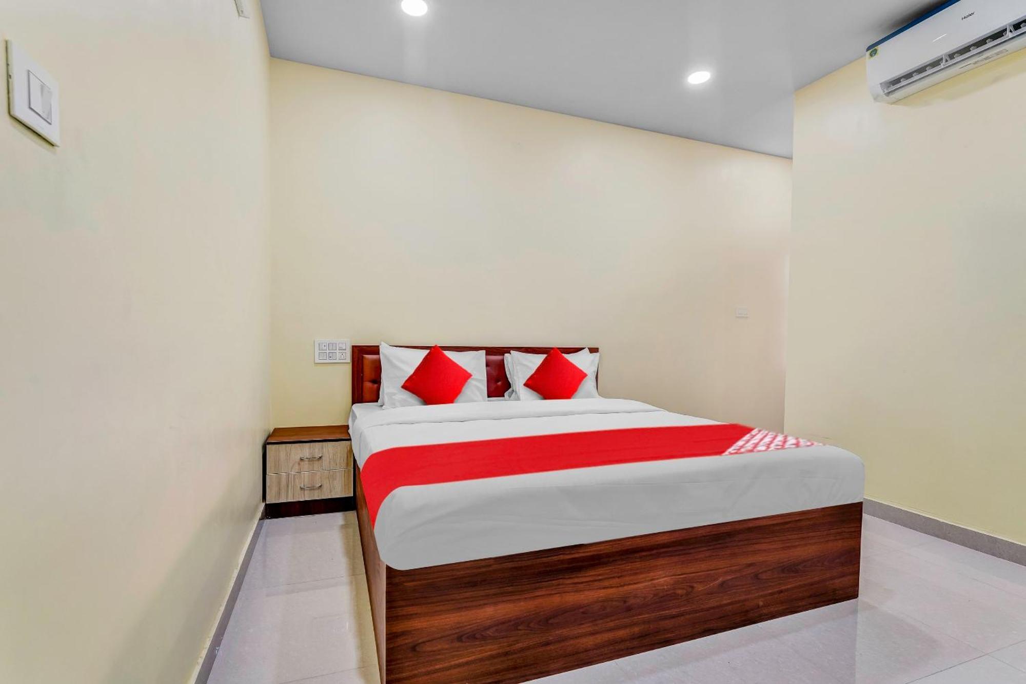 Oyo Flagship Hotel Ayodhya Bangalore Eksteriør billede