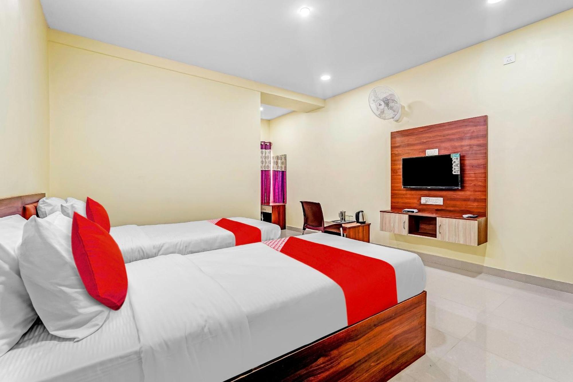 Oyo Flagship Hotel Ayodhya Bangalore Eksteriør billede