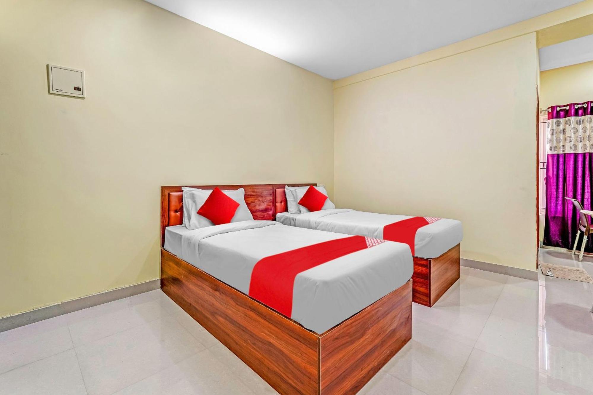 Oyo Flagship Hotel Ayodhya Bangalore Eksteriør billede