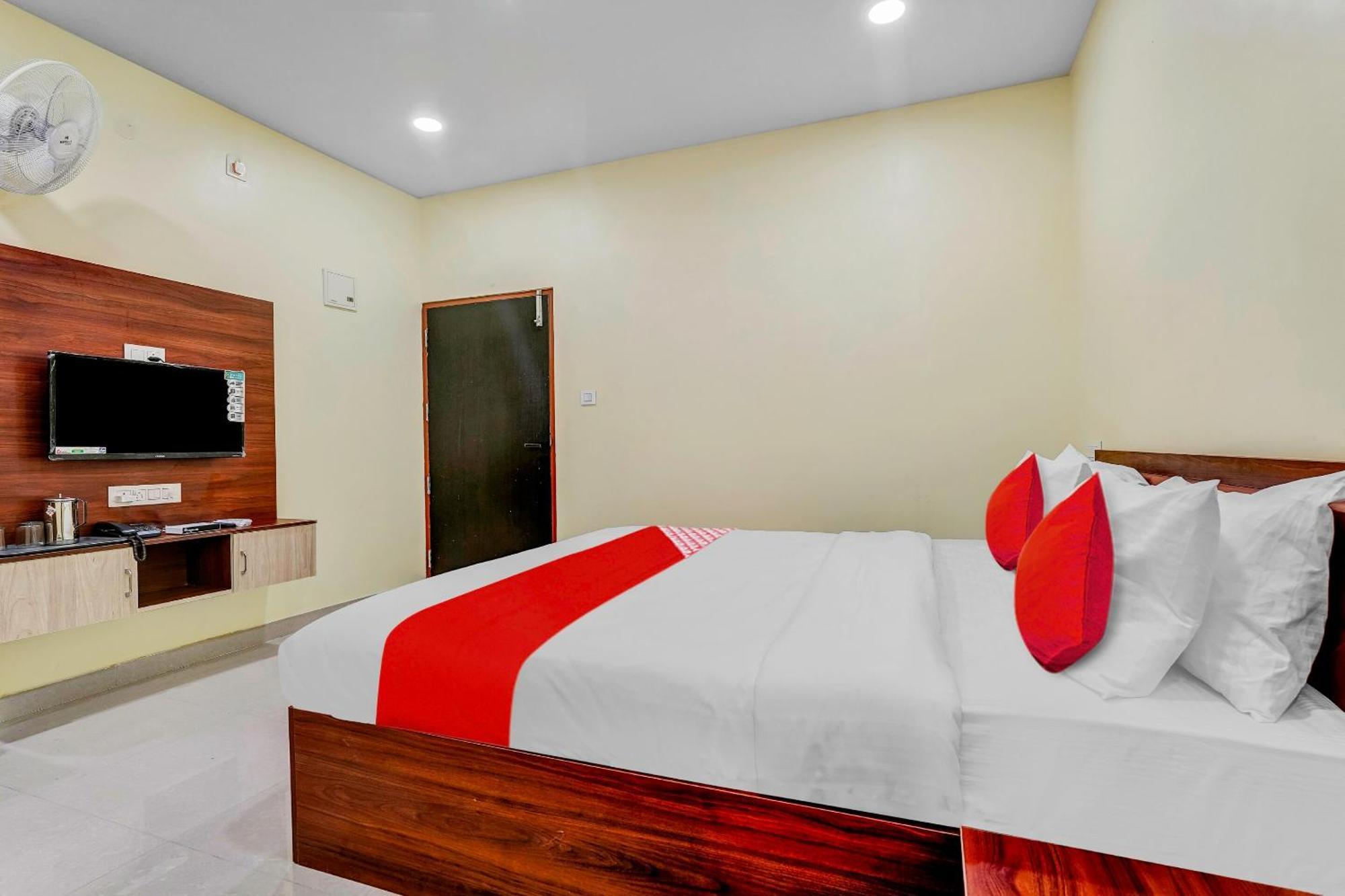 Oyo Flagship Hotel Ayodhya Bangalore Eksteriør billede